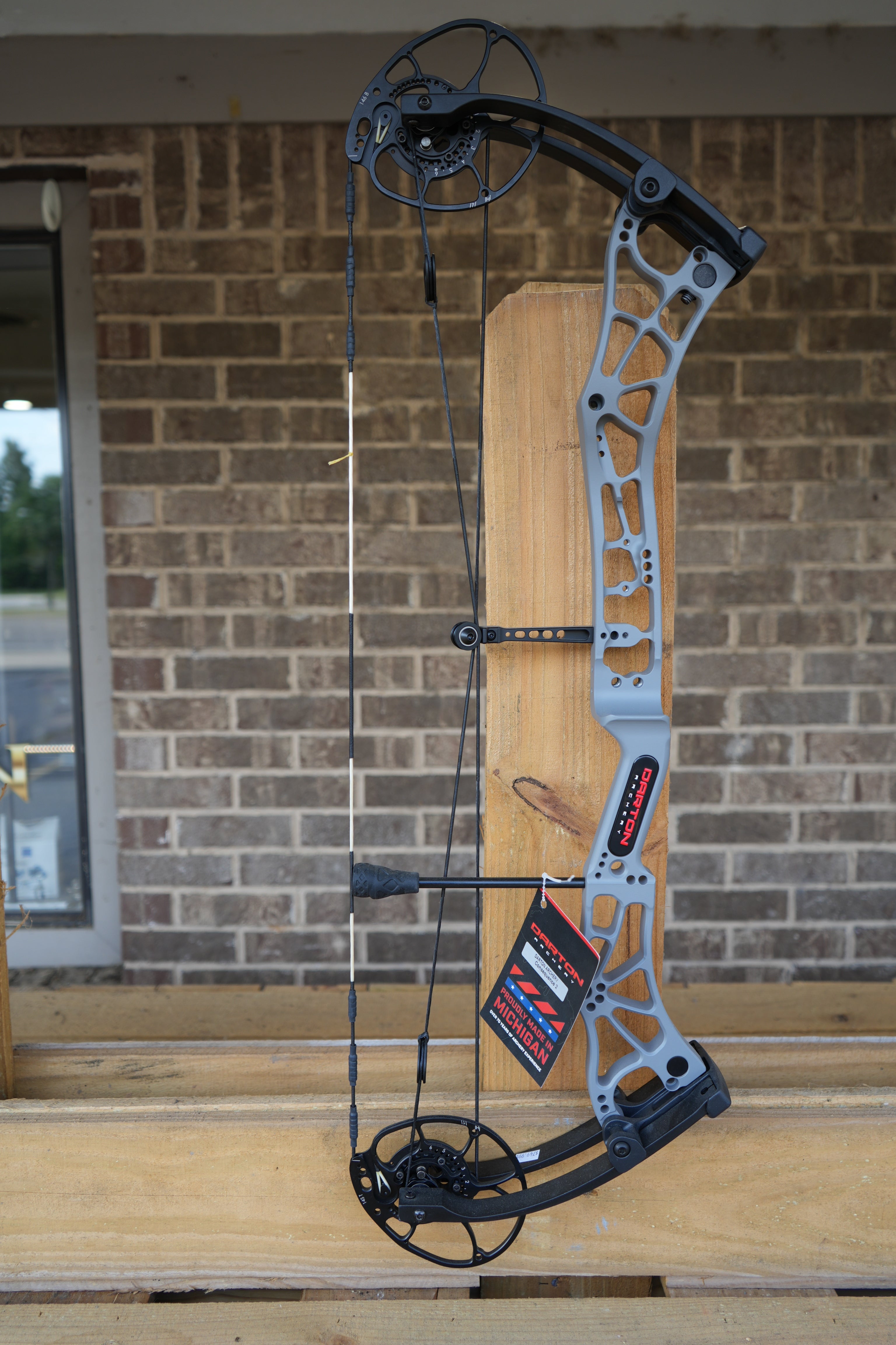 DARTON CONSEQUENCE 2 COMPOUND BOW