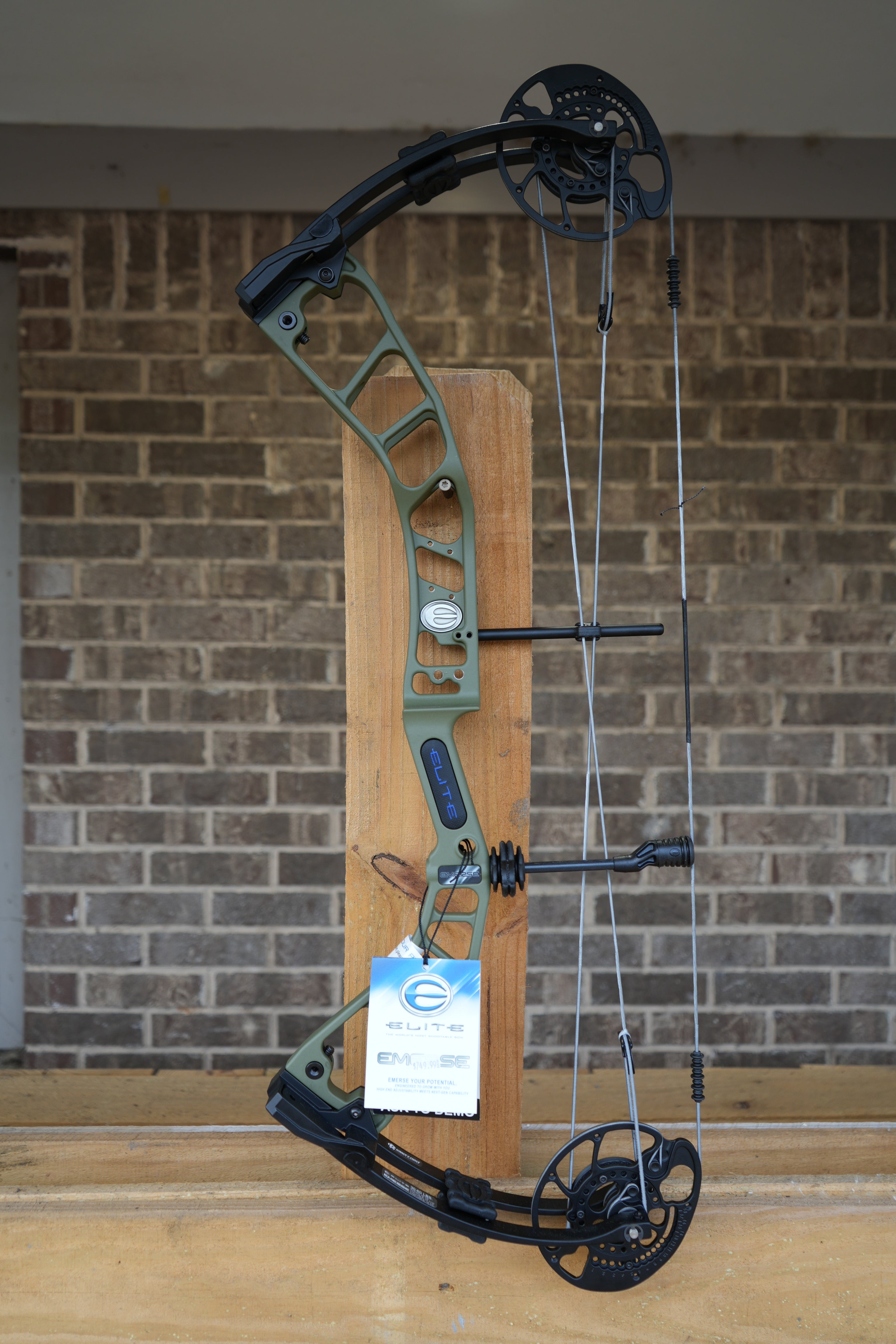 Elite Emerge Compound Bow