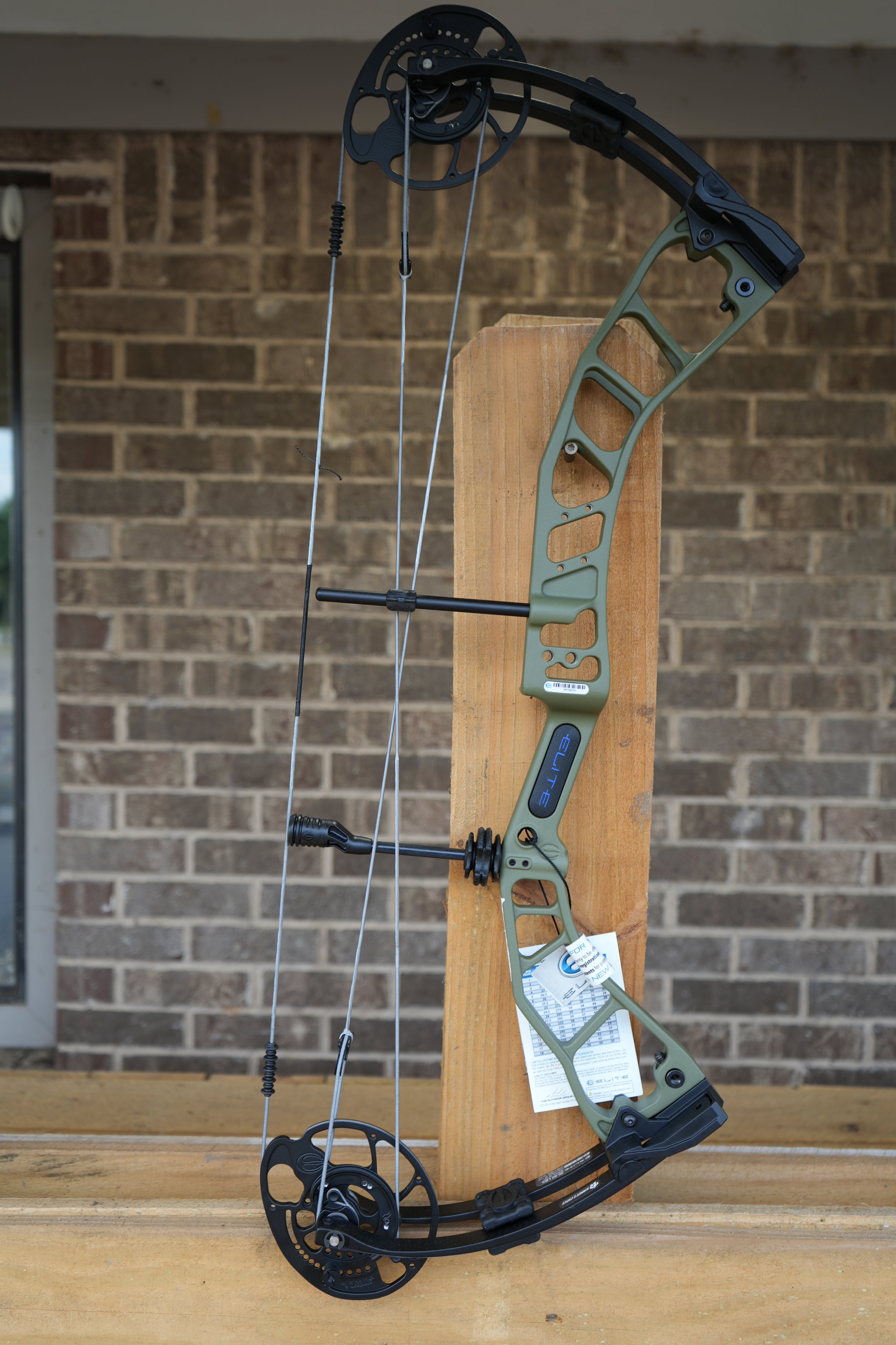 Elite Emerge Compound Bow