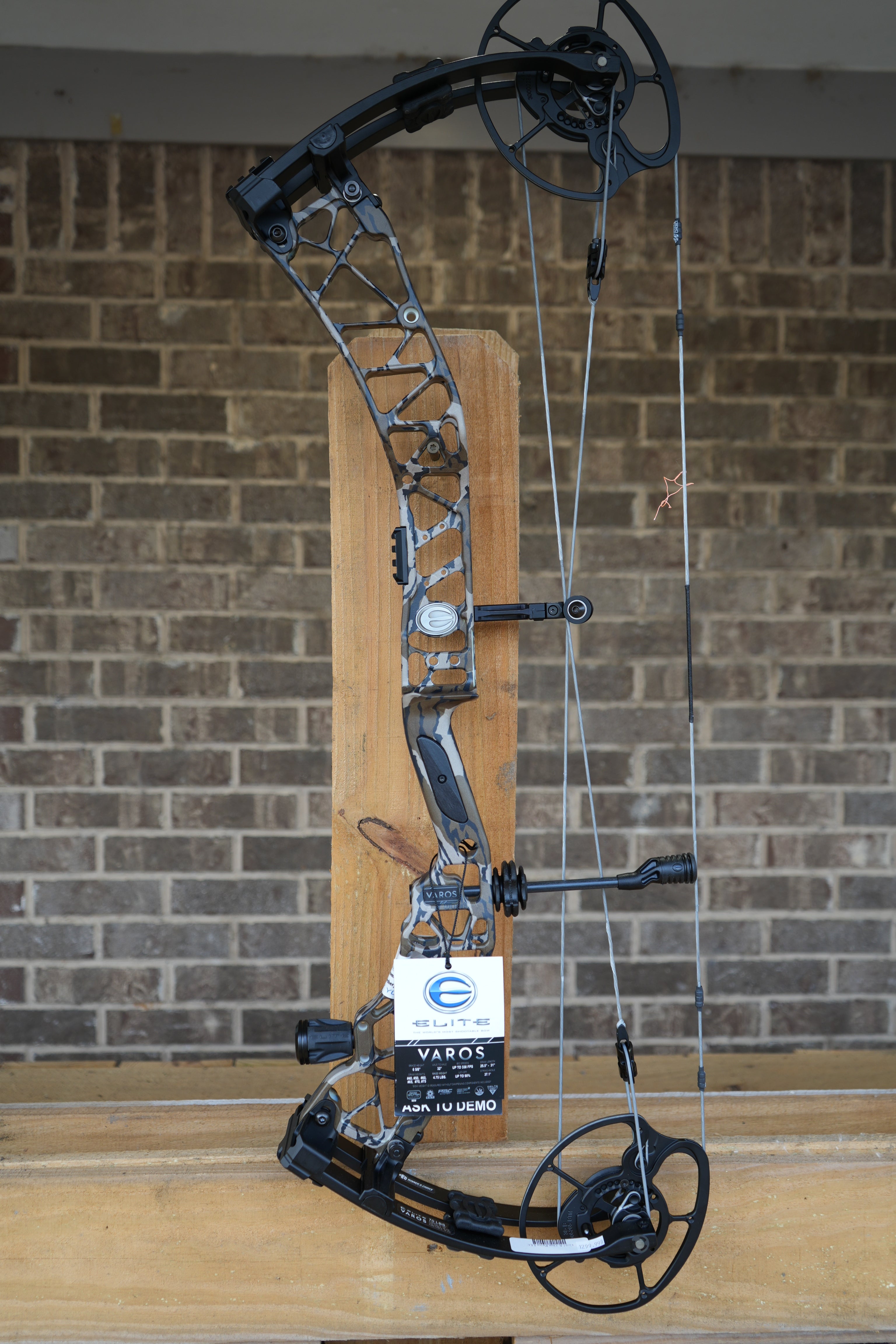 Elite Varos Compound Bow