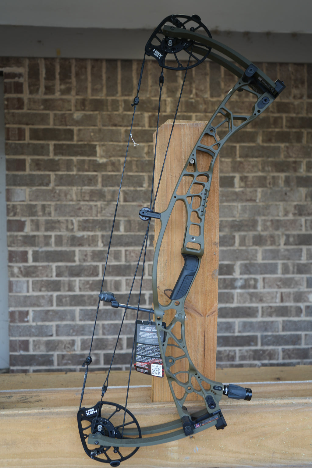 HOYT Alpha AX-3 33