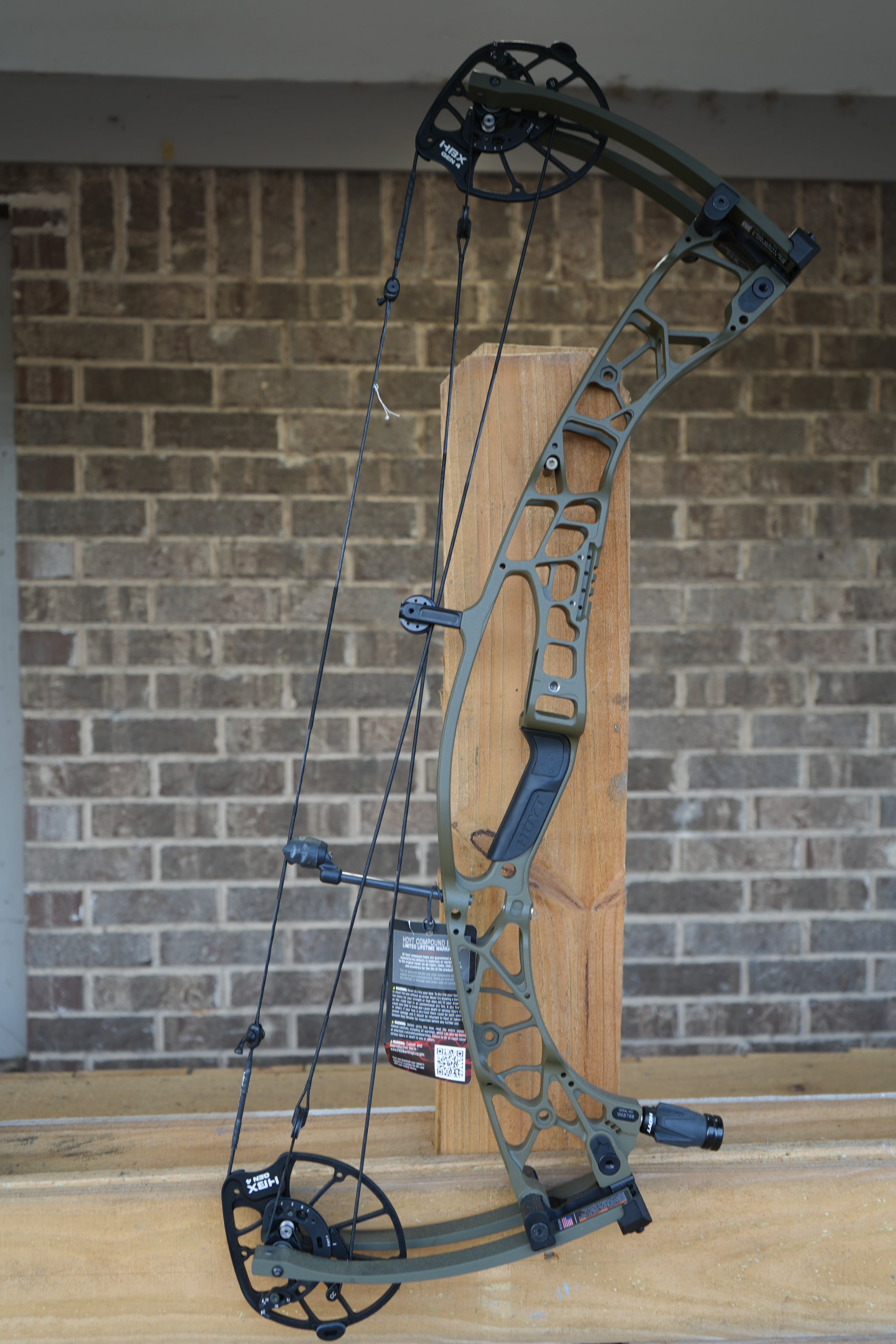 HOYT Alpha AX-3 33