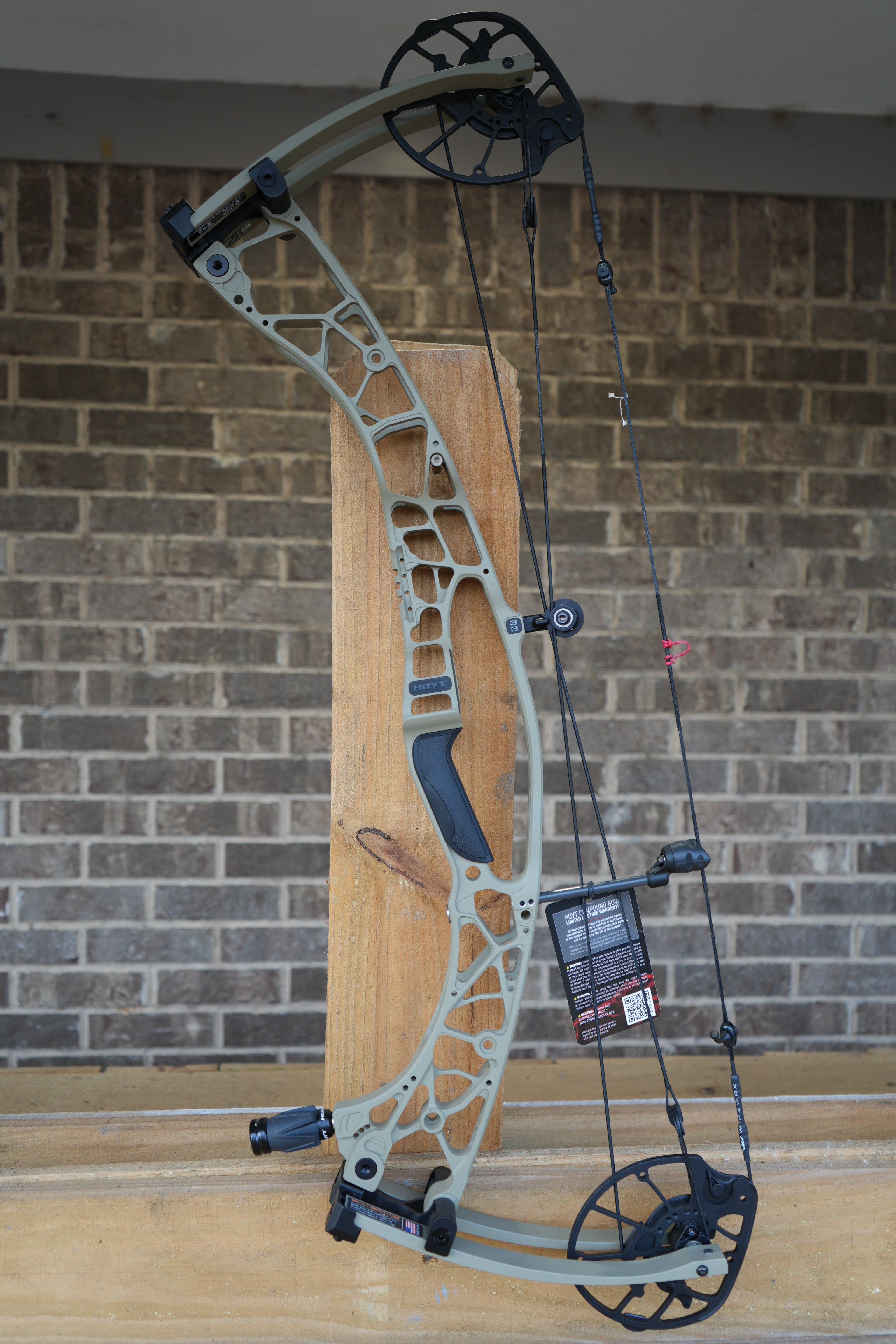 HOYT Alpha AX-3 33