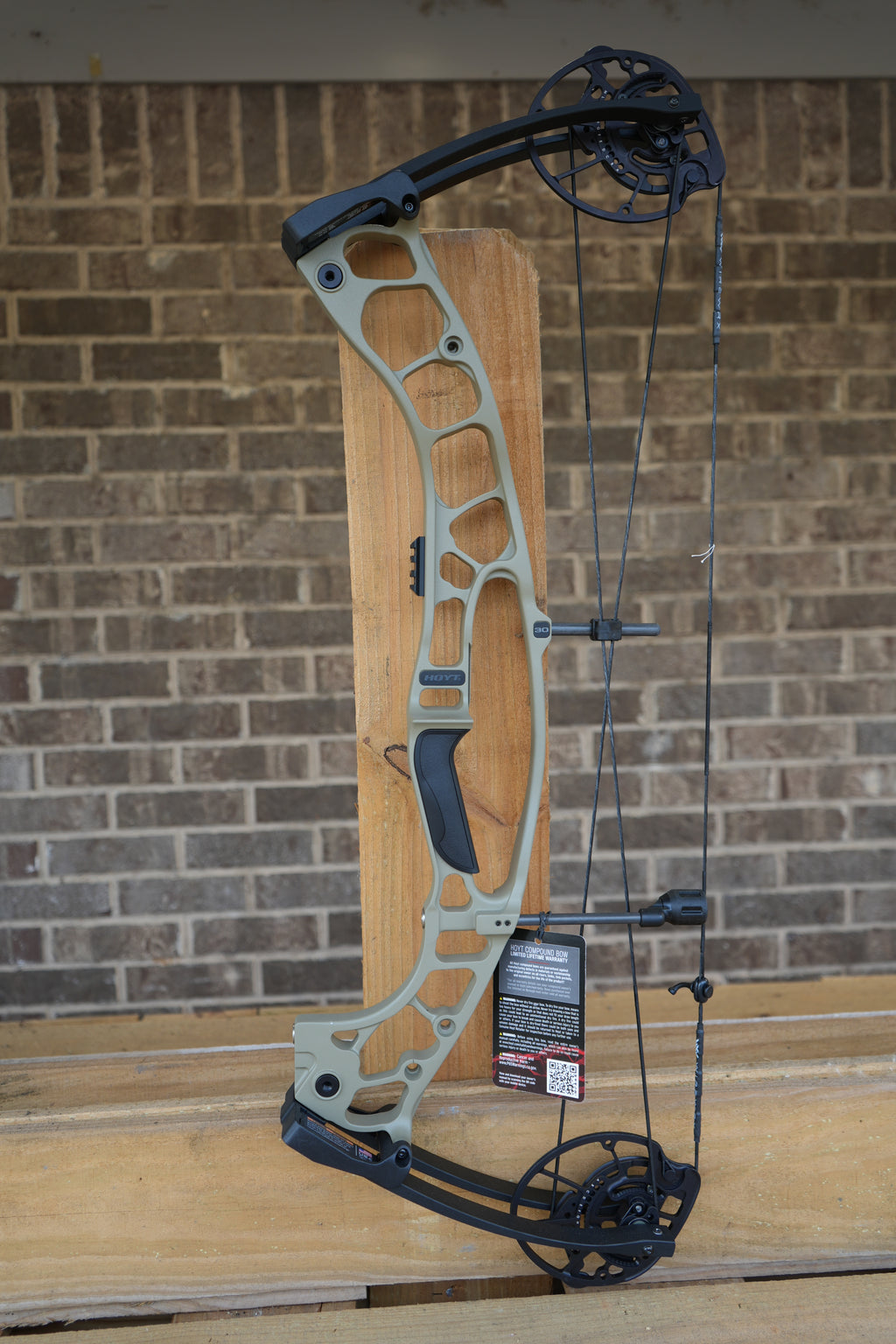 HOYT ENDURO Compound Bow