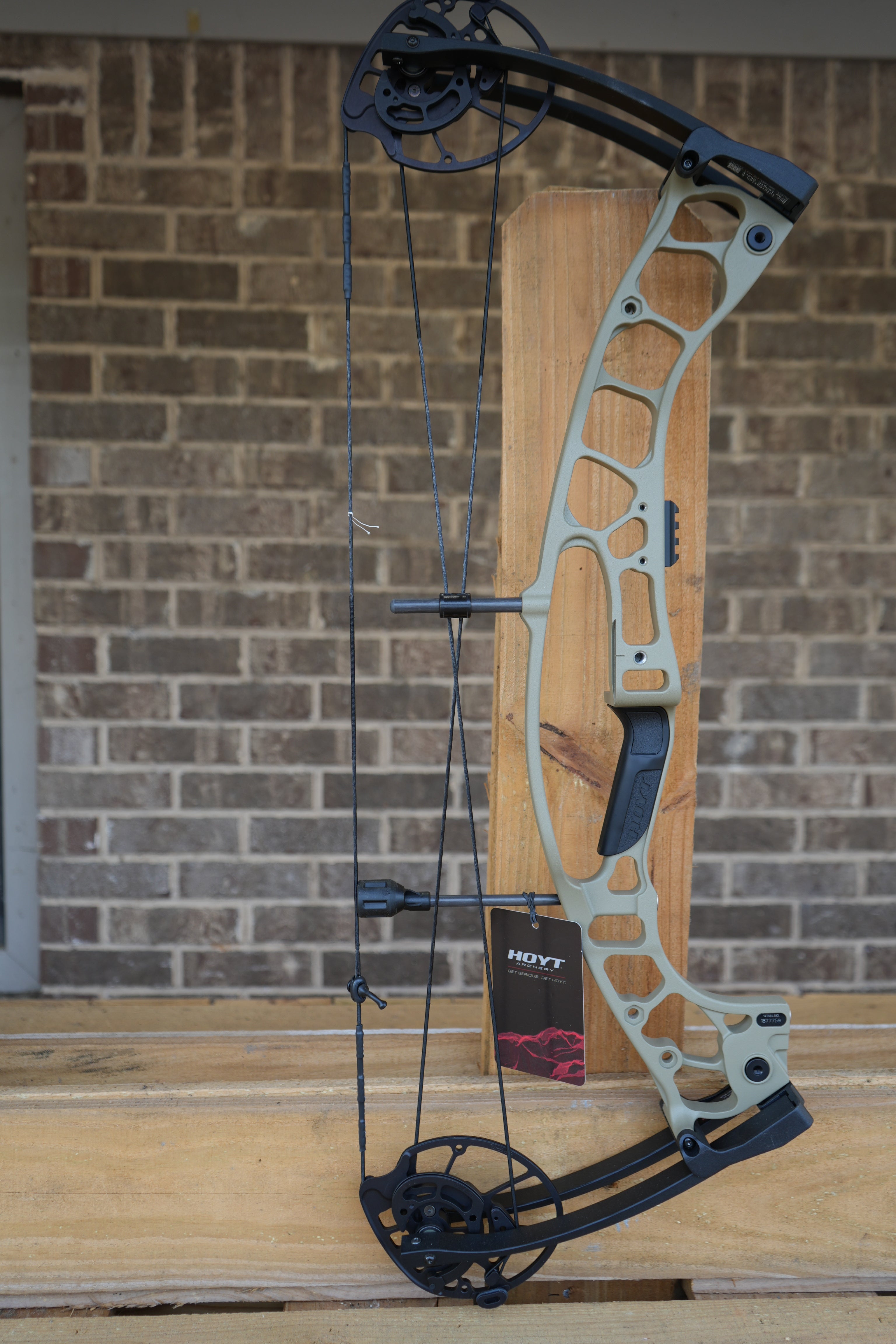 HOYT ENDURO Compound Bow