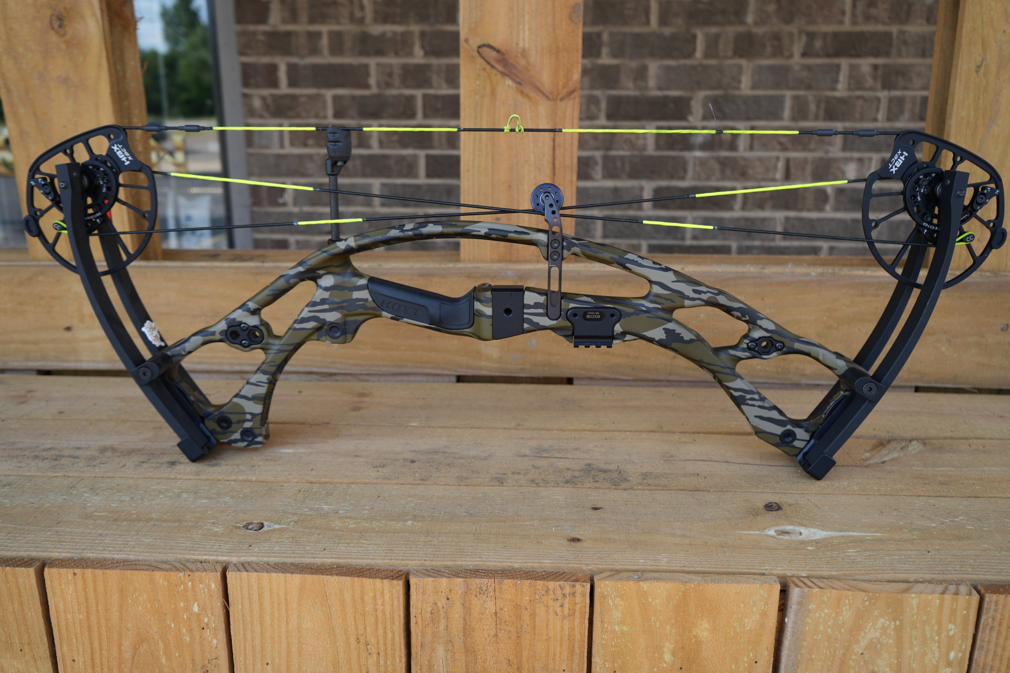 HOYT RX-8 with extras