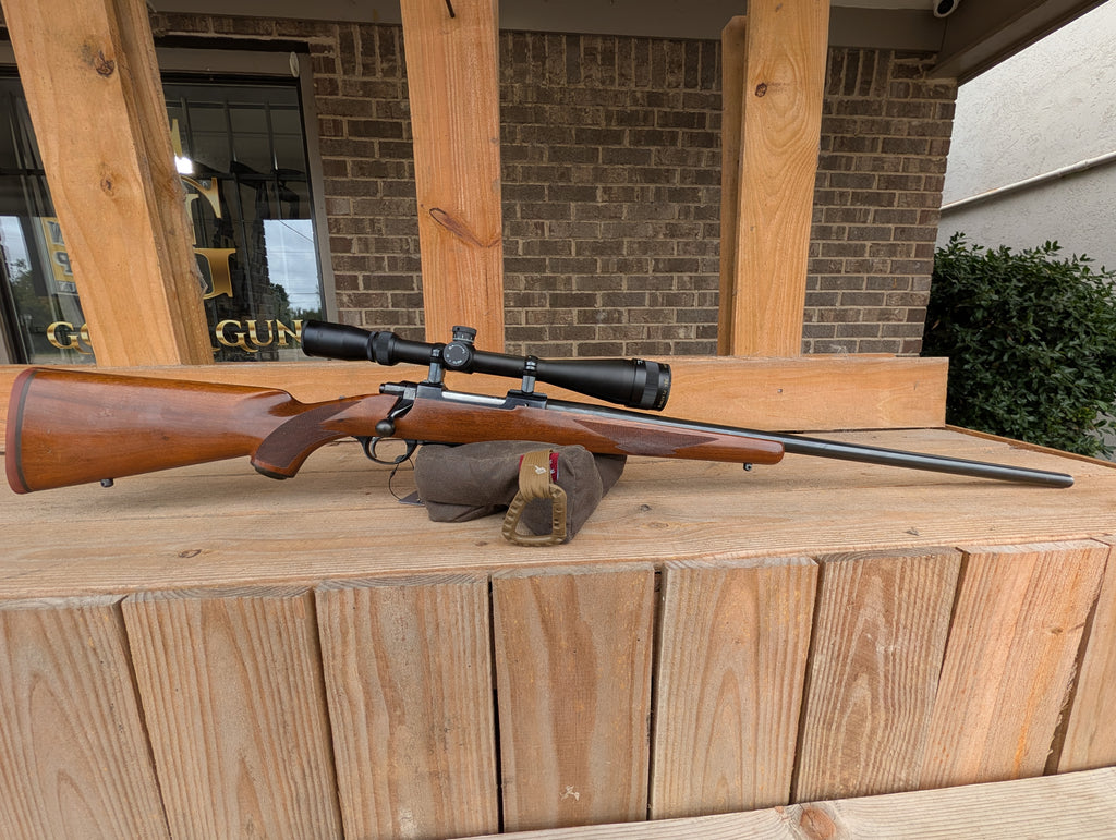 RUGER M77 220 SWIFT