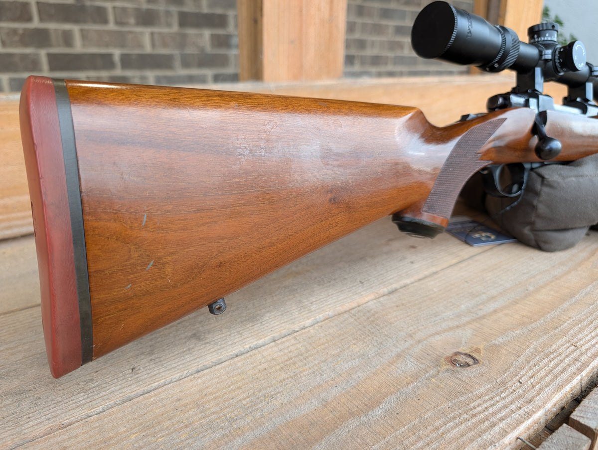 RUGER M77 220 SWIFT