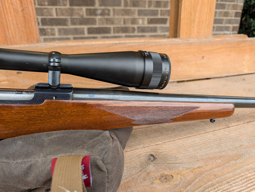 RUGER M77 220 SWIFT