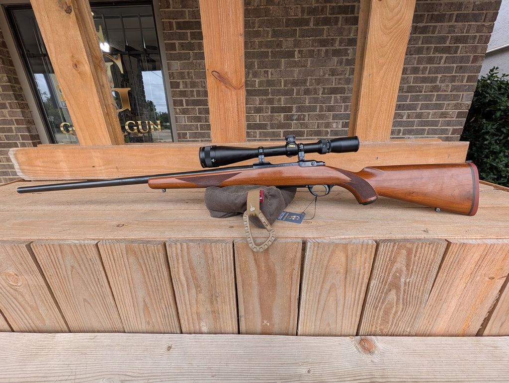 RUGER M77 220 SWIFT