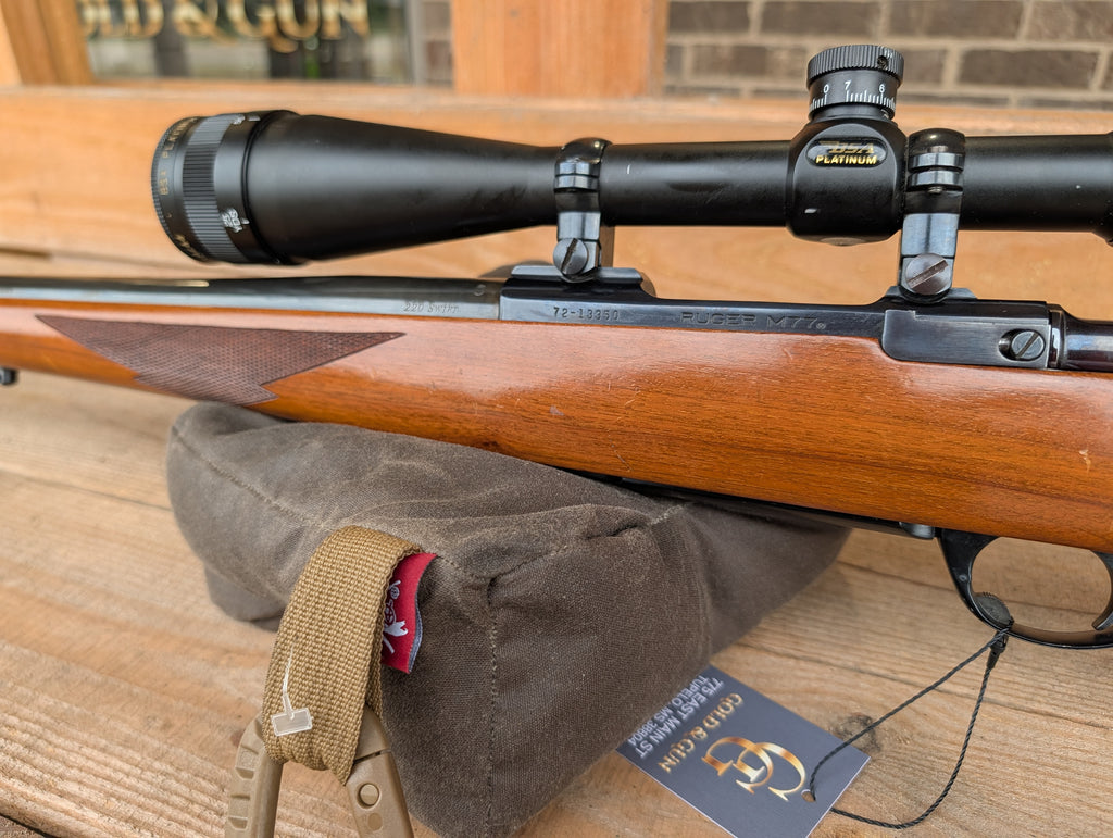 RUGER M77 220 SWIFT